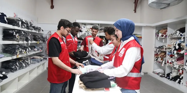 BTÜ’de ihtiyaç sahipleri için butik açıldı