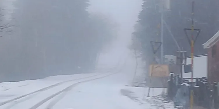 Uludağ’a nisan ayında kar yağdı