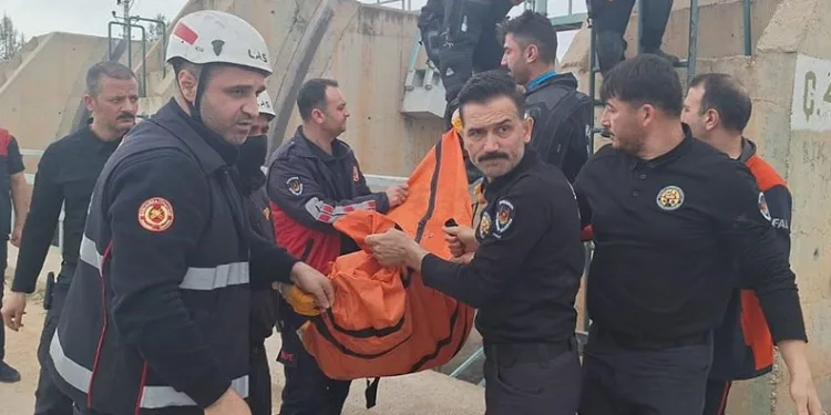 Sulama kanalında kadın cesedi bulundu