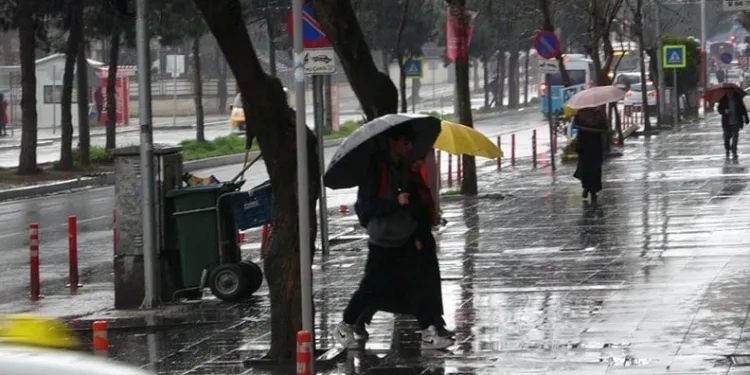 Meteorolojinden 4 il için sağanak yağış uyarısı