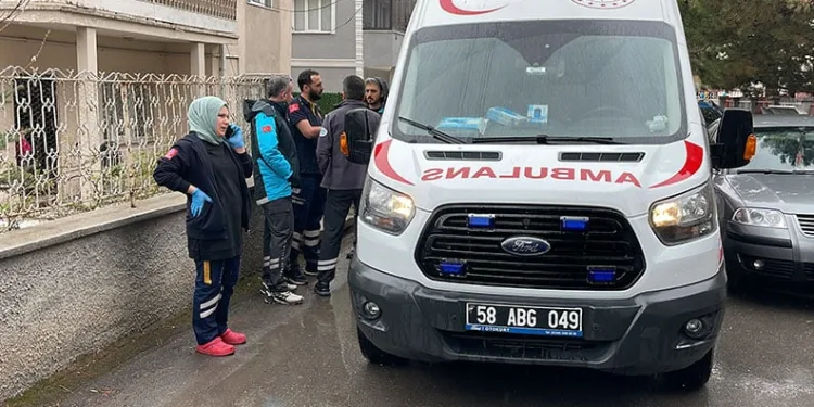 Sivas’ta gıda zehirlenmesi şüphesiyle 13 öğrenci hastaneye kaldırıldı