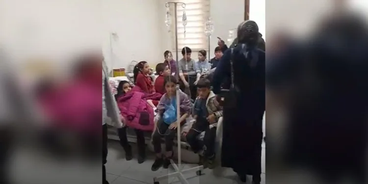 Ardahan’da 90 öğrenci zehirlenme şüphesiyle hastanelik oldu