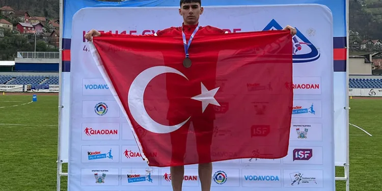 Osmangazili milli atletten dünya üçüncülüğü