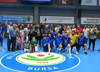 Nilüfer Belediyespor final için avantaj yakaladı