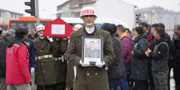 Erzurum şehidini uğurladı