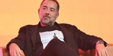Ata Demirer’den Sırrı Süreyya Önder’e Geçmiş Olsun Mesajı!