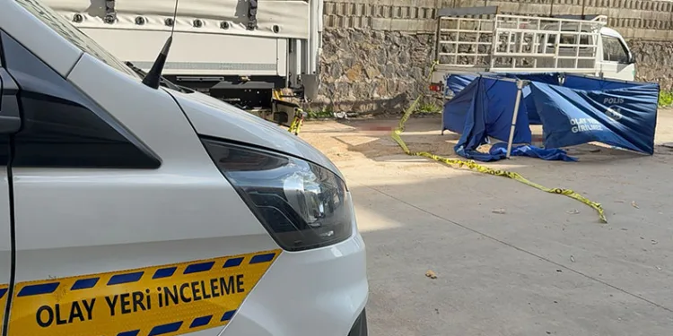 TIR’ın altında kalan 5 yaşındaki çocuk hayatını kaybetti