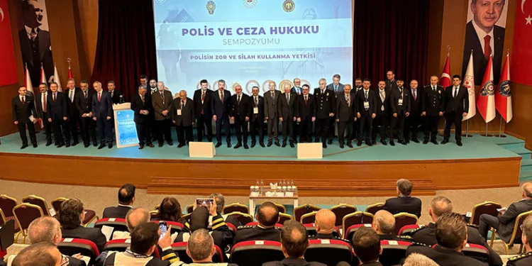 “Polisin en önemli ve en güçlü zırhı hukuki bilgisidir”