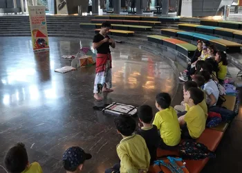 Tiyatronun coşkusu Bursa’yı sardı