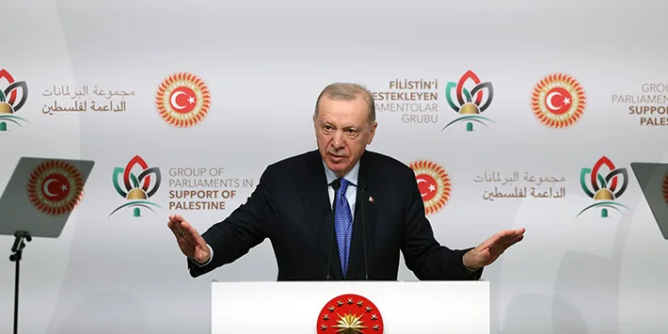 “Gazze Gazzelilerindir, Filistin Filistin halkınındır”
