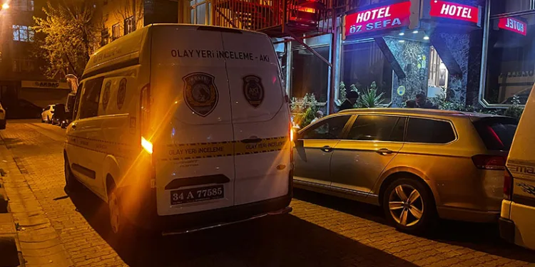 60 yaşında bir erkek otel odasında ölü bulundu