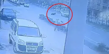 Bursa’da yoldun karşısına geçerken otomobilin çarptığı yaşlı adam hayatını kaybetti
