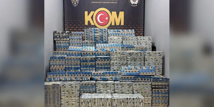Edremit’te çöplük yangını büyümeden kontrol altına alındı