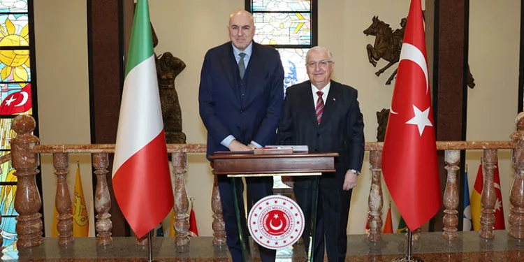 “Bu ifadeler hadsizlik, kendisine iade ediyoruz”