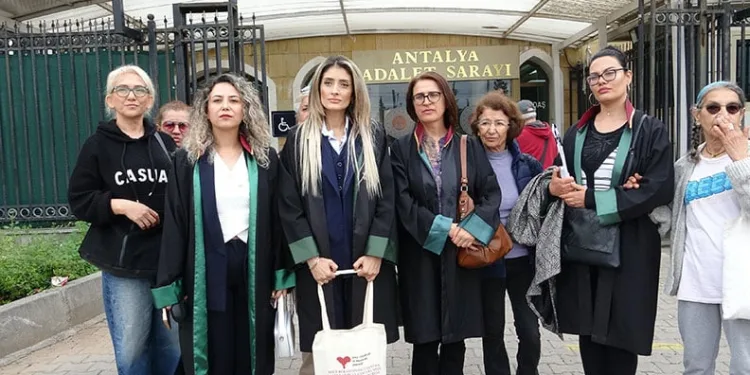 13 yaşında uğradığı istismarı 13 yıl sonra mahkemeye taşıdı