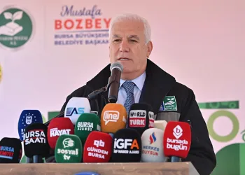 Bursa’da çiftçiye 1 milyon 222 bin çilek fidesi hibe edildi
