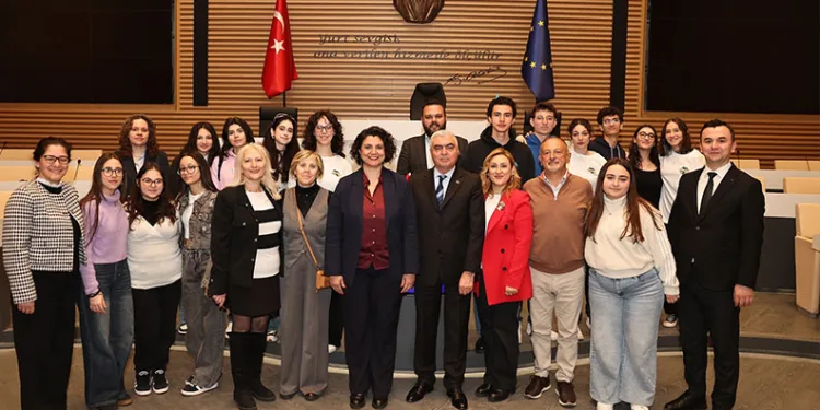 Türk ve İtalyan gençler iklim için buluştu