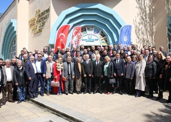‘Başkan Bozbey Burada’nın son durağı Piremir Mahallesi oldu