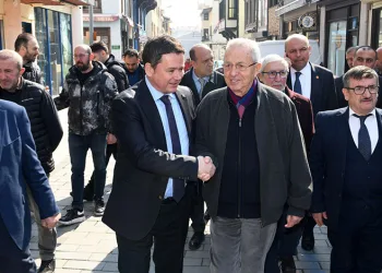 Erkan Aydın, Kayıhan Çarşısı esnafı ile buluştu