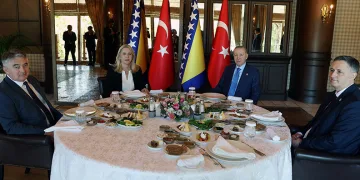 Erdoğan, Bosna-Hersek Başkanlık Konseyi üyeleriyle görüştü