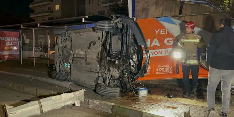 Bursa’da yoldun karşısına geçerken otomobilin çarptığı yaşlı adam hayatını kaybetti