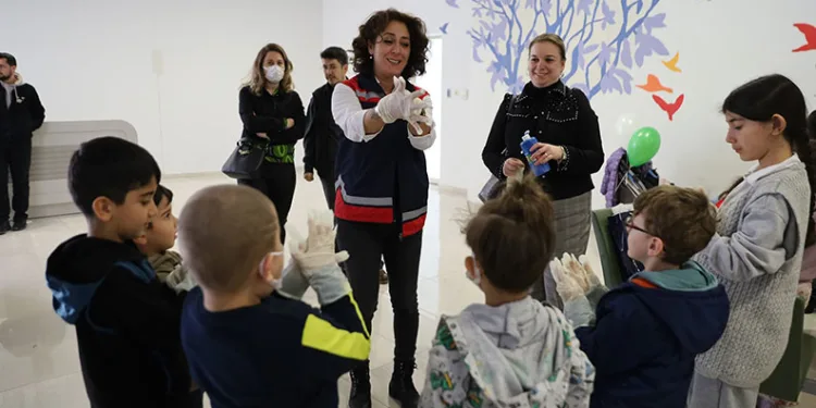 Büyükşehir’den onkoloji hastalarına moral