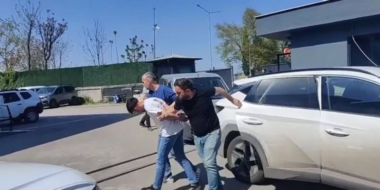 Kuyumcuyu soymak isteyen şahıs ve arkadaşı tutuklandı
