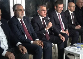 Yılmaz’dan Çavuşoğlu’na Taziye Ziyareti