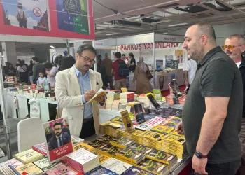 Buğulu Şiirler Bursa Kitap Fuarında Buluştu