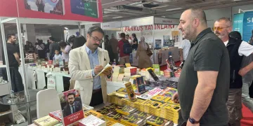 Buğulu Şiirler Bursa Kitap Fuarında Buluştu