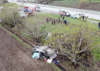 Amasya’da takla atan otomobil tarlaya uçtu: 1 ölü, 2 yaralı