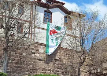 Bursaspor Şampiyonluk Bayrağı, Ankara Kalesi’nde Dalgalanıyor