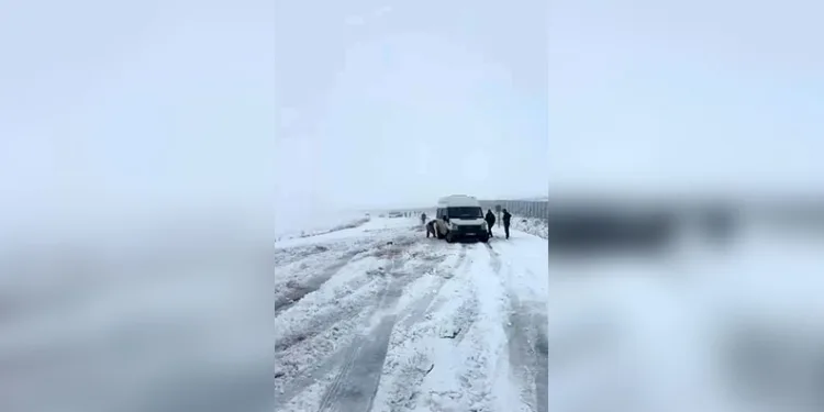 Vatandaşı dolandıran sahte jandarmalar gerçek jandarmadan kaçamadı