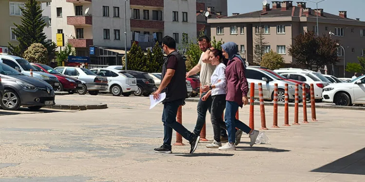 Kesinleşmiş 21 yıl cezası bulunan kadın yakalandı