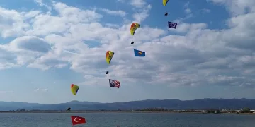 İznik Gölü üzerinde muhteşem görüntüler