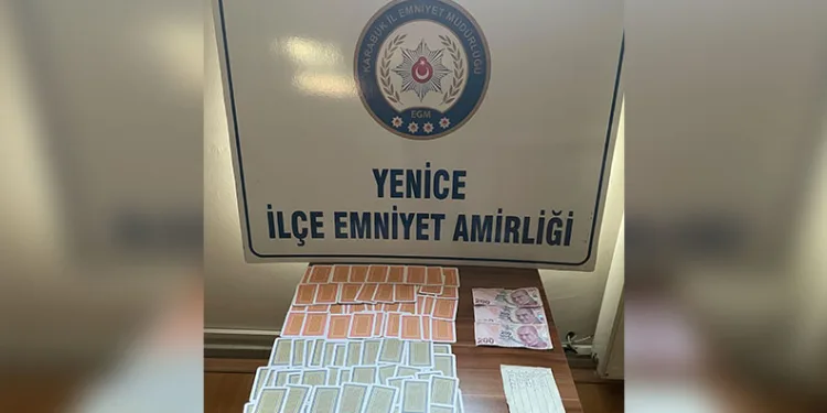 Otomobilden şişe şişe kaçak içki çıktı