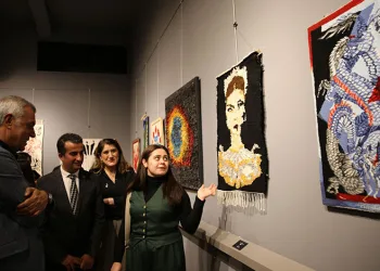 Alaca dokuma sergisi, müzede sergilendi