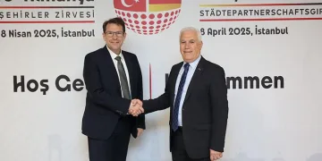Bozbey, Türkiye-Almanya Kardeş Şehirler Zirvesi’ne katıldı