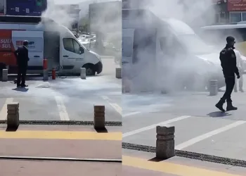 Bursa’da CHP seçim aracı alev alev yandı