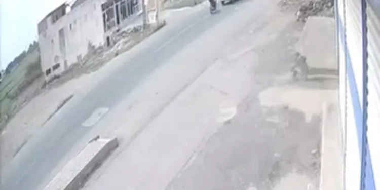Çaldığı ziynet eşyaları ve paralarla kaçamadan polise yakalandı