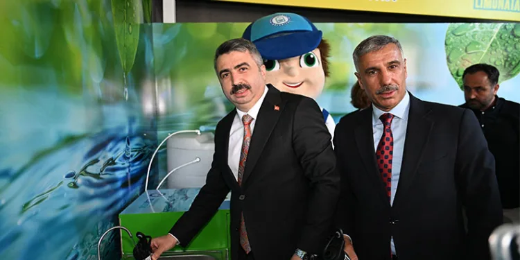 Kestel’de kamyon ile otomobil çarpıştı: 1 ölü