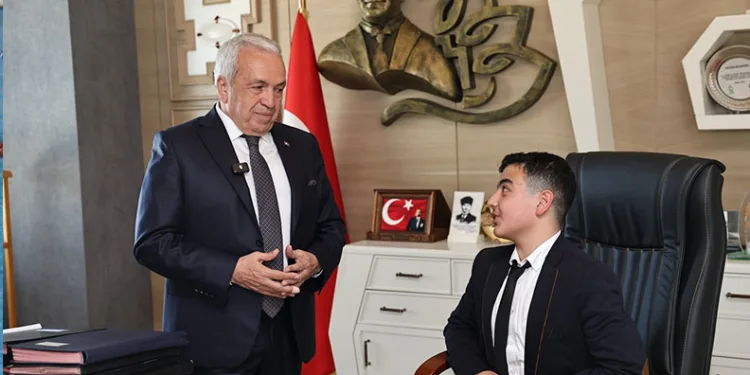 Bursa’da iki katlı evde yangın paniği
