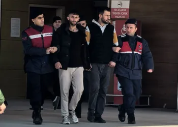 Bursa’da jandarma uyuşturucu imal eden şüphelileri suçüstü yakaladı