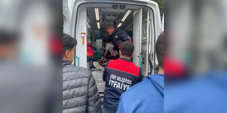 Çaldığı ziynet eşyaları ve paralarla kaçamadan polise yakalandı