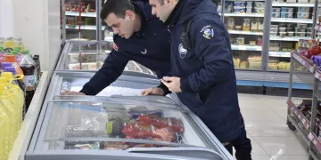Bursa’da iki katlı evde yangın paniği