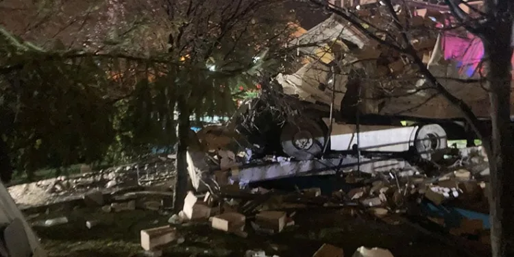 Sürücüler arasında ‘yol verme’ kavgası: 2 yaralı