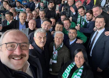 Bursa protokolünü buluşturan fotoğraf