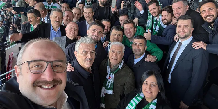 Bursa protokolünü buluşturan fotoğraf