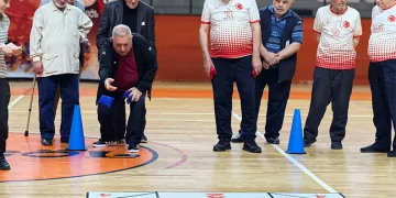 Bursa’da yaşlı sporcular birbiriyle yarıştı