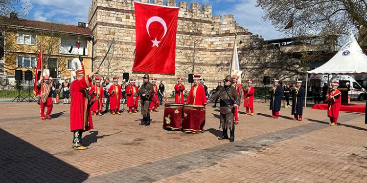 Bursa’da fetih coşkusu devam ediyor